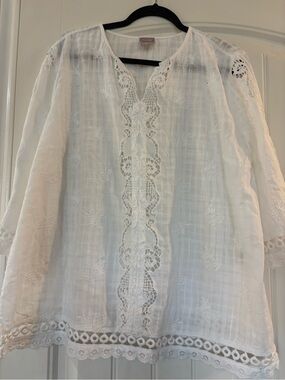 Chico's White Embroidered Lace-Detail Tunic
